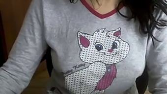 Charming Turkish Cam Girl Performs Solo Show