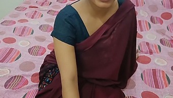 インドの村の主婦が夫を裏切って、ヒンディー語の音声でクリアに!