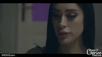 Video Porno Vr: La Bellezza Francese Si Abbandona A Un Sesso Appassionato Con Un Uomo Muscoloso