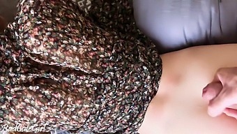 สาวบลอนด์มือใหม่ได้รับการแตกใน Pov