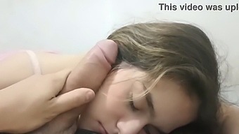 Domači Video Igranja Vlog S Polsestro In Spermo V Njej